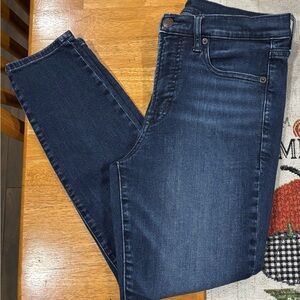 GAP Women's Deep Indigo Skinny Jeans